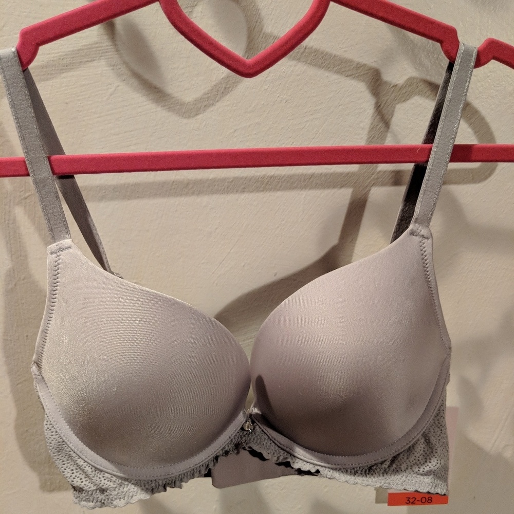 Lovely plunge bra